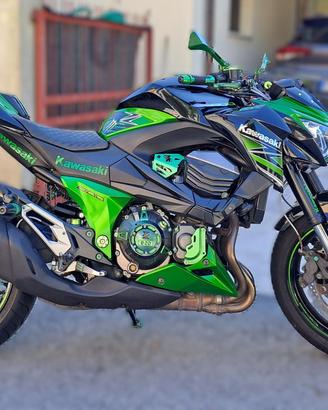 KAWASAKI Z 800 .