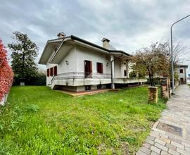 VILLA SINGOLA A LORIA