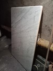 Lastra di marmo levigata per tavolo