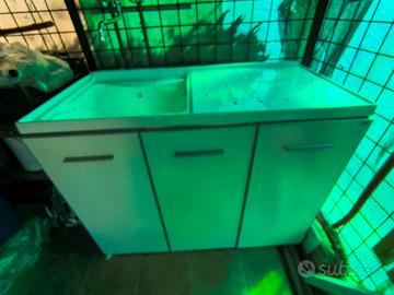 mobile lavabo e porta lavatrice 