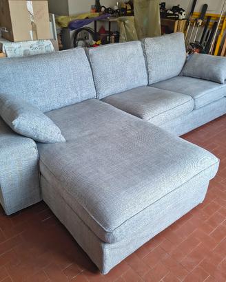 Divano con chaise lounge 