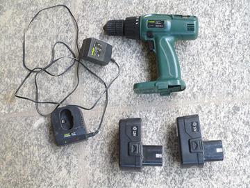 Trapano elettrico EXEED funzionante con accessori