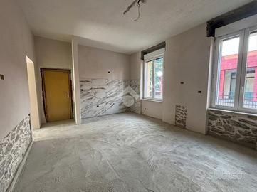 3 LOCALI A MONTECHIARUGOLO