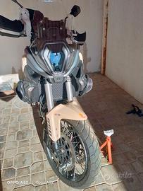 Moto QJ SRT 550SX