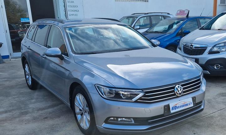 Volkswagen Passat Variant 2.0 TDI DSG Business Blu