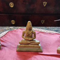 Tris sculture orientali e indiani