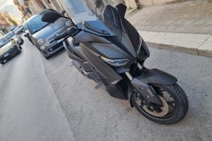 X Max Yamaha