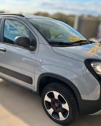 Panda 0.9 TwinAir Turbo S&S 4x4 City Cross - BENZI