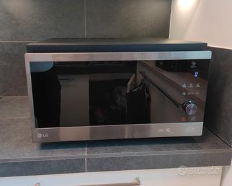Forno microonde LG Combinato 39 lt. cottura vapore
