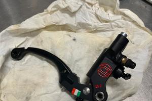 Pompa discacciati 13