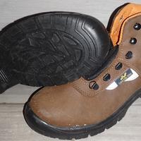 scarpa infortunistica n 42 mai usata comode 