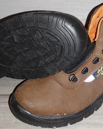 scarpa infortunistica n 42 mai usata comode 