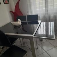 tavolo con 4 sedie