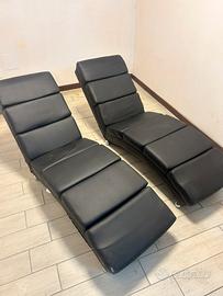 Coppia chaise longue nere pieghevoli in ecopelle