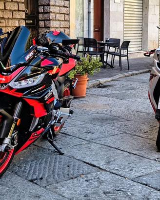 Aprilia Tuono V4 Factory 1100 2021