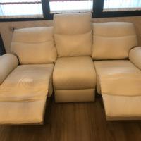 Divano 3 posti e poltrona in pelle con recliner