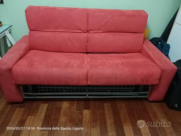 Divano letto matrimoniale