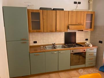 Struttura Cucina in buone condizioni