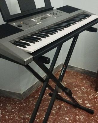 Tastiera YAMAHA