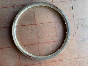 Cerchio anteriore Takasago Excel J21x1.60