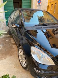 Ricambi mercedes classe b w 245