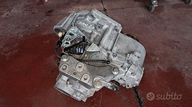 VOLKSWAGEN TIGUAN II 2 2.0 TDI 150 CV cambio
