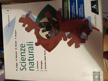 libro scolastico Scienze naturali 