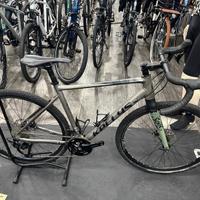 GRAVEL KELLYS SOOT 30 TAGLIA M USATA