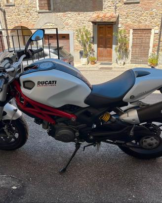 Ducati Monster 796 anno 2011