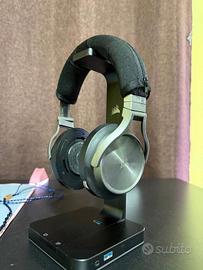 Cuffie Corsair Virtuoso con Corsair ST100 RGB Port