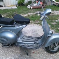 Vespa lambretta