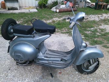 Vespa lambretta