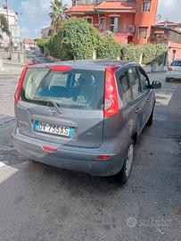 auto Nissan Note 