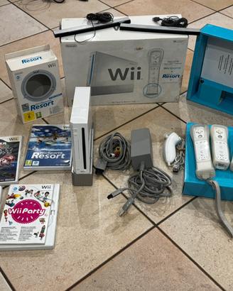 Nintendo wii pack completo + 4 giochi + 4 controll