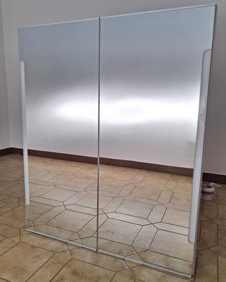 Specchiera bagno a parete con illuminazione 