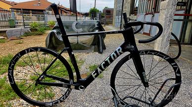 Frame-set FACTOR OSTRO VAM 2 nuovo 56