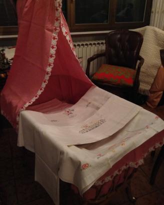 Culla artigianale con due rivestimenti