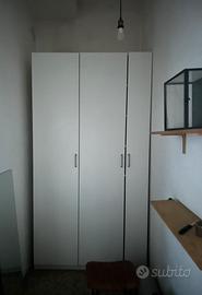 armadio bianco a due moduli 50€