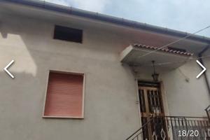 Casa indipendente su due livelli