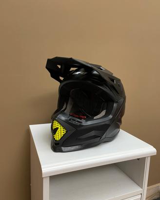 Casco UFO da cross