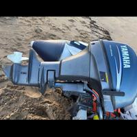 Motore Yamaha 4 tempi + gommone 4 metri