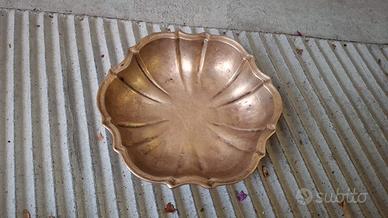Ciotola in bronzo antica