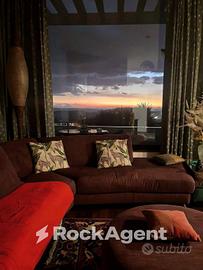 VILLA PANORAMICA CON TERRAZZI E SPAZI DI RISTORAZI