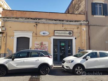 Bottega presso Clinica Morgagni - Barriera