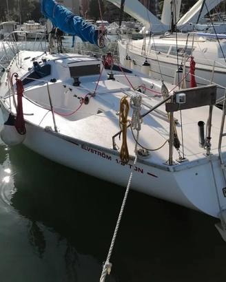 Classic boat elvstrom halfton