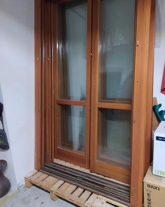  nr 4 porte finestra in legno  massello