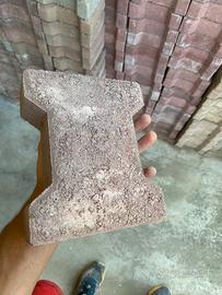 Autobloccanti a doppia T