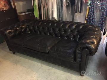 Poltrona Frau Chesterfield Sofa Set
