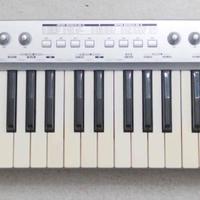 Tastiera MIDI master keyboard Behringer UMX61