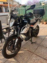 KTM 790 Adventure - Danni estetici lato destro